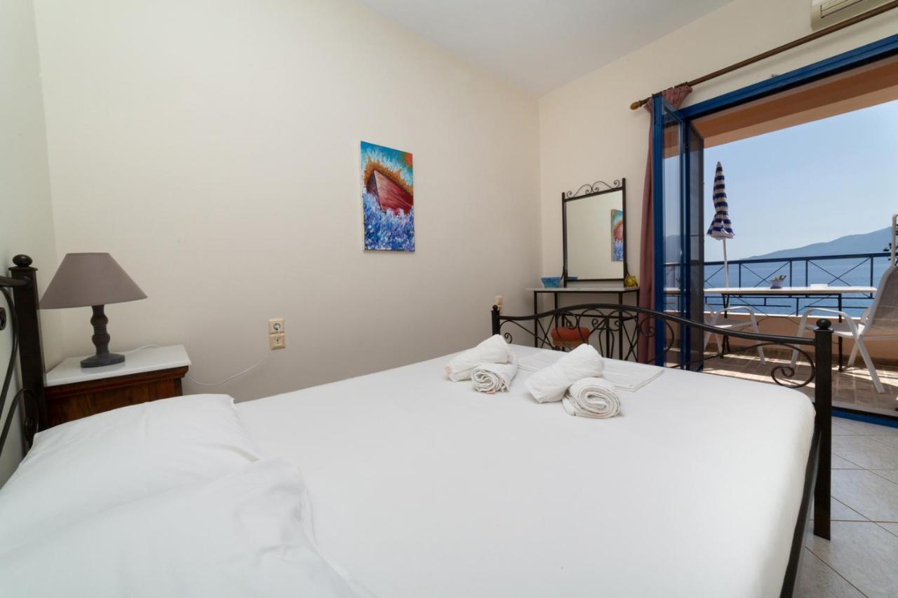 Natassa Apartments Agia Efimia Ngoại thất bức ảnh